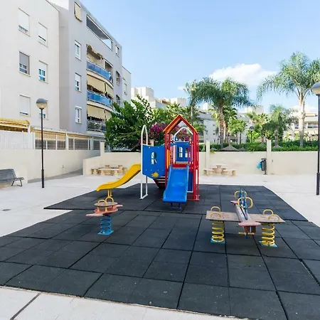 Apartment Lujoso Atico Playa-parking Gratis Málaga